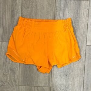 Lululemon 2.5” Hotty Hot Shorts